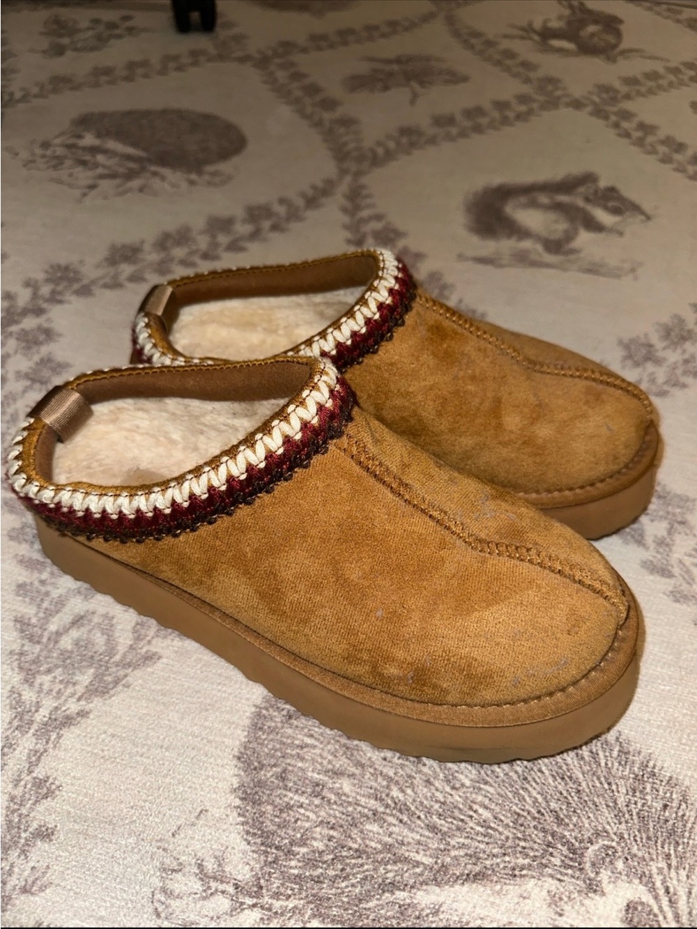 Altar’d State Cloud Slippers Size 9 Suede Platform Mule Slippers in Camel - Picture 3 of 6
